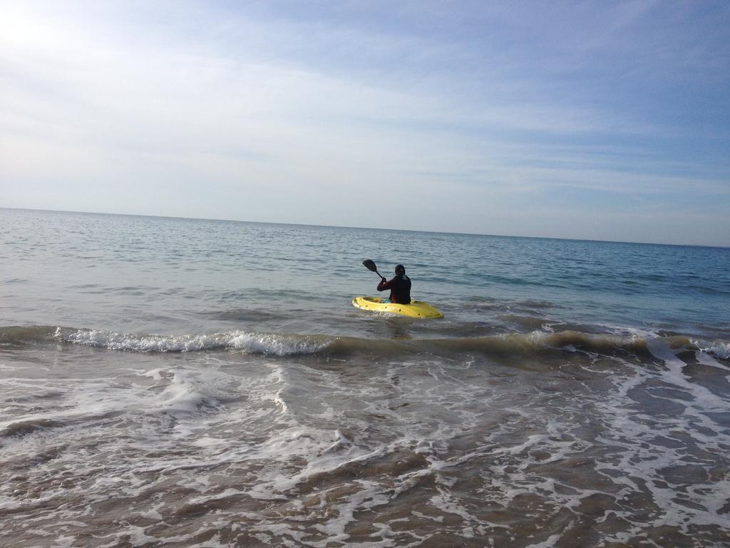 Aqua Marine Beach Resort Pasikuda Exterior photo