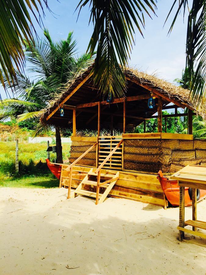 Aqua Marine Beach Resort Pasikuda Exterior photo