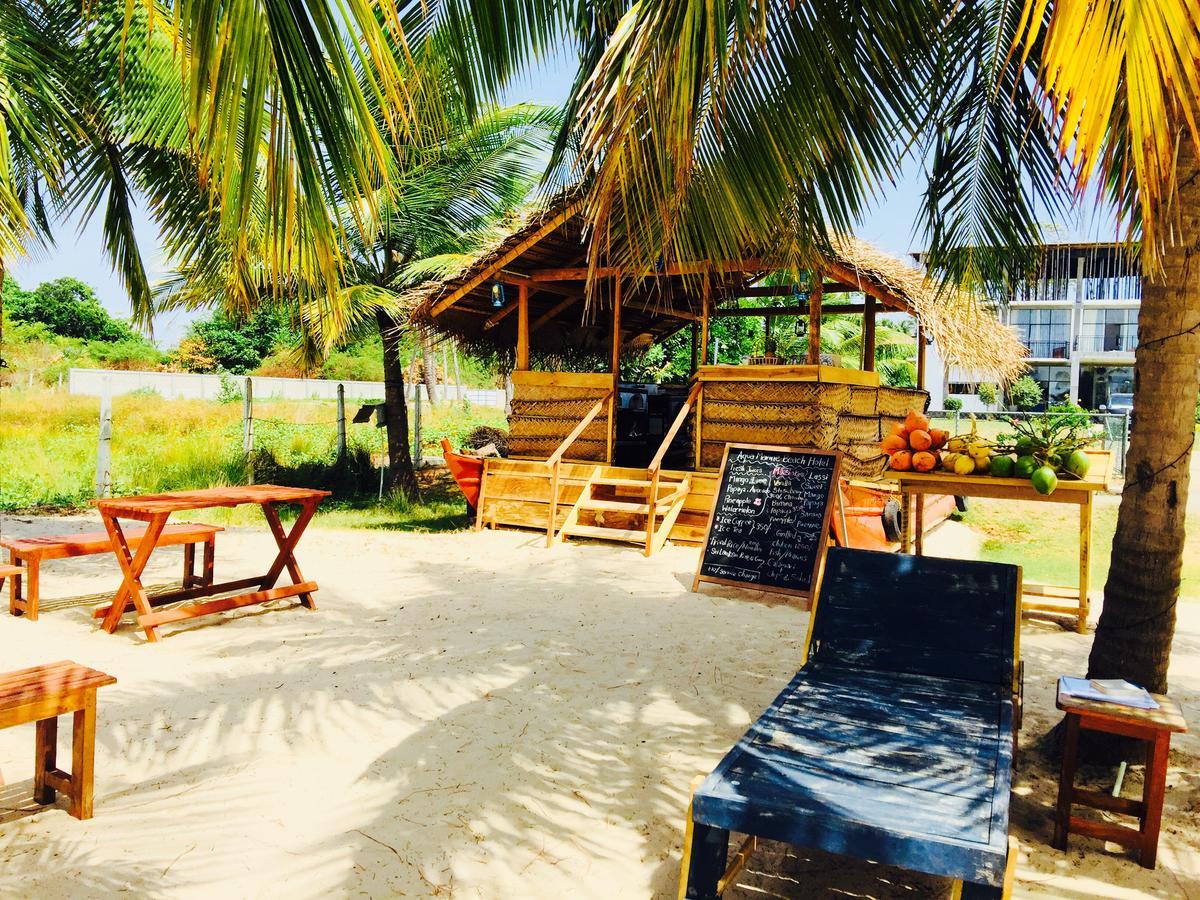 Aqua Marine Beach Resort Pasikuda Exterior photo
