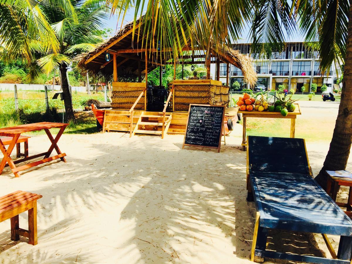 Aqua Marine Beach Resort Pasikuda Exterior photo
